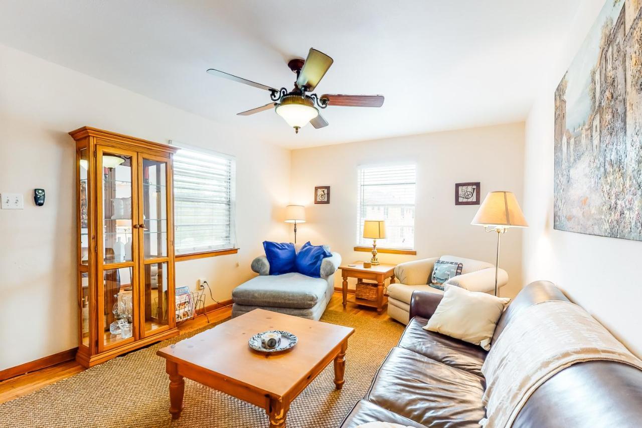 Ferienwohnung Backyard Escape Galveston Exterior foto